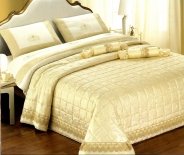 Покрывала и пледы